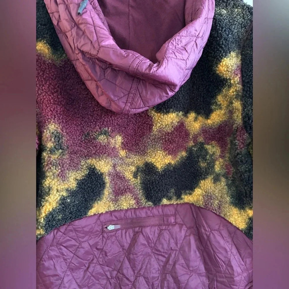 NWOT JoyLab Maroon Yellow Black Tie Dye Hooded Zip Up Fleece Size Small - Picture 5 of 6